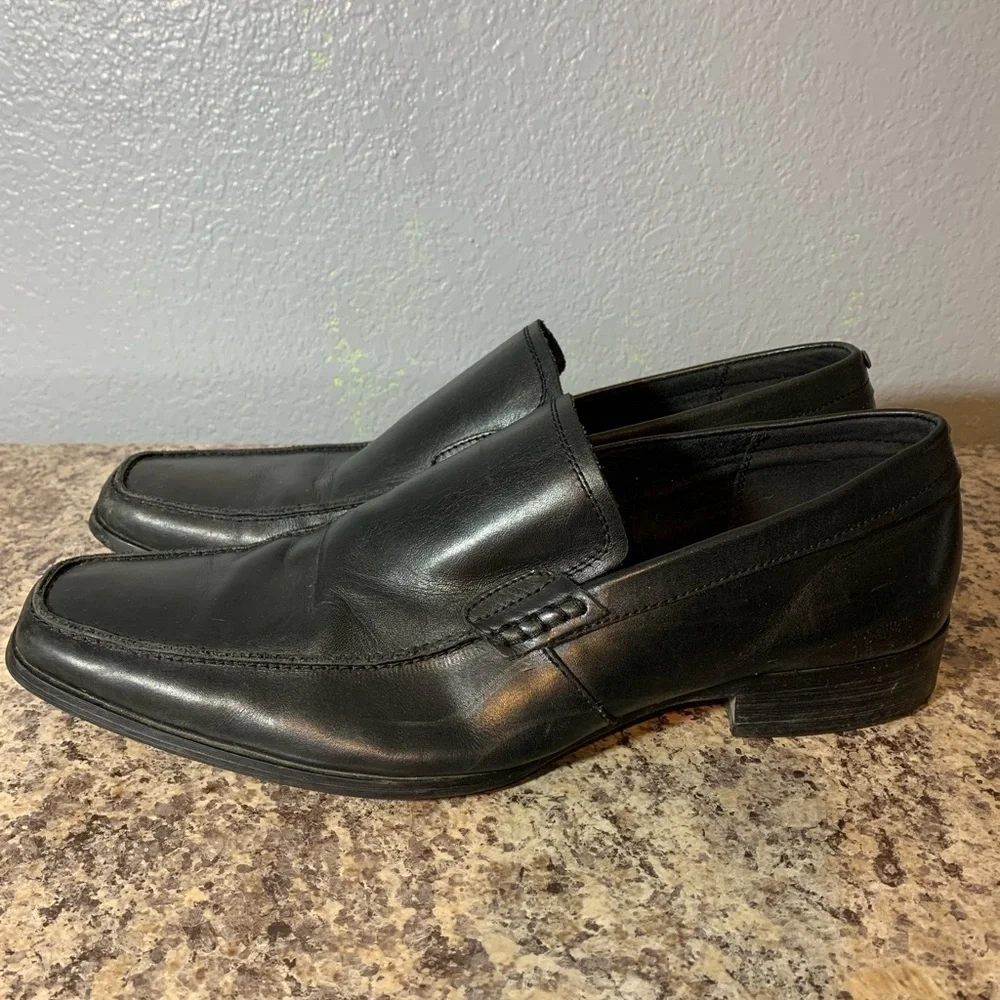 KENETH COLE REACTION BLACK SLIP ON SHOES SIZE 11M
